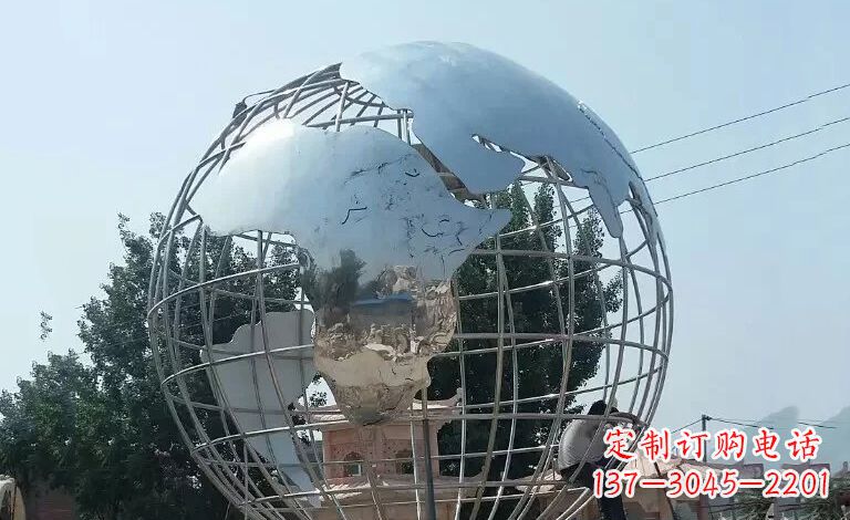 合肥用艺术充实空间，精工制作高品质不锈钢地球仪雕塑