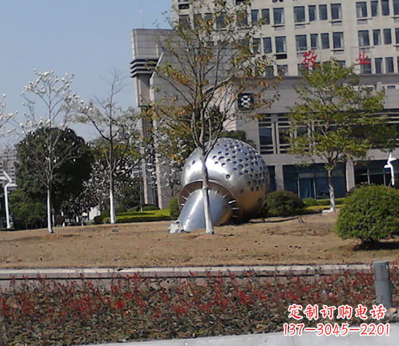 合肥传统话筒雕塑，融合现代美学设计