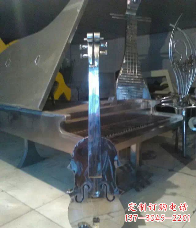 合肥中领雕塑:优雅音乐之旅,为您带来不锈钢吉他景观雕塑!