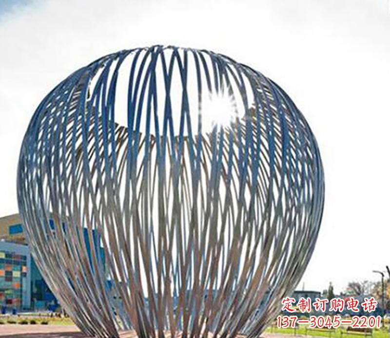 合肥广场不锈钢树叶景观球雕塑