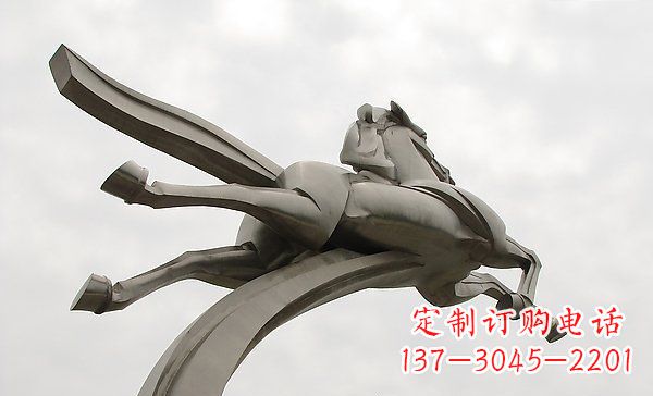 合肥中领雕塑:高精度不锈钢一马当先雕塑