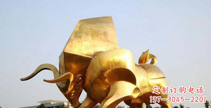 合肥广场抽象牛动物铜雕