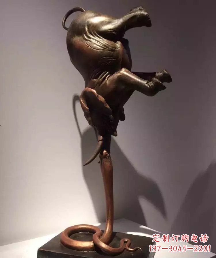 合肥中领雕塑铜质大象倒立雕塑