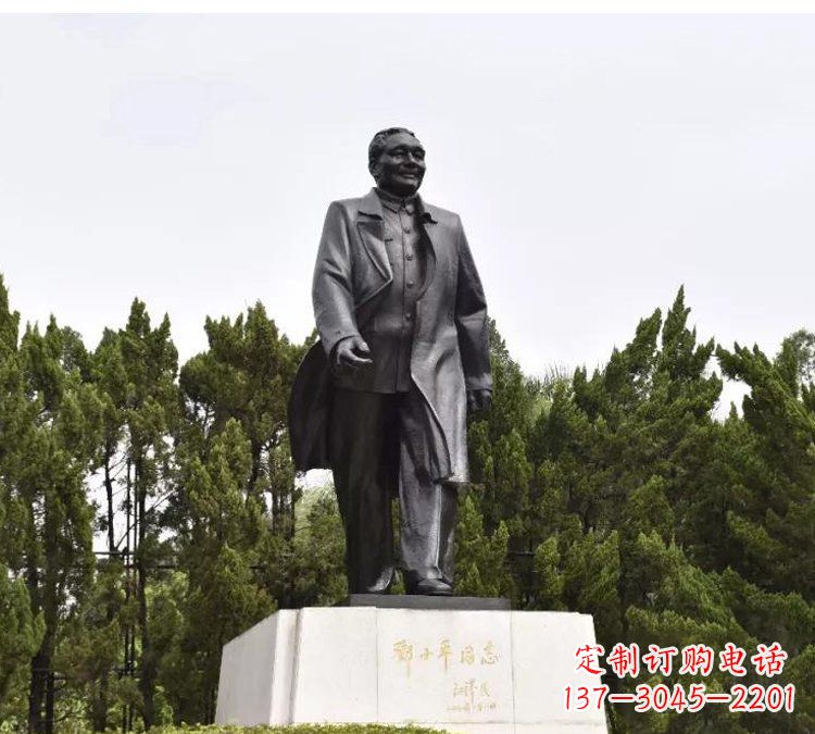 合肥尊贵经典,中国历史巨人邓小平铜雕