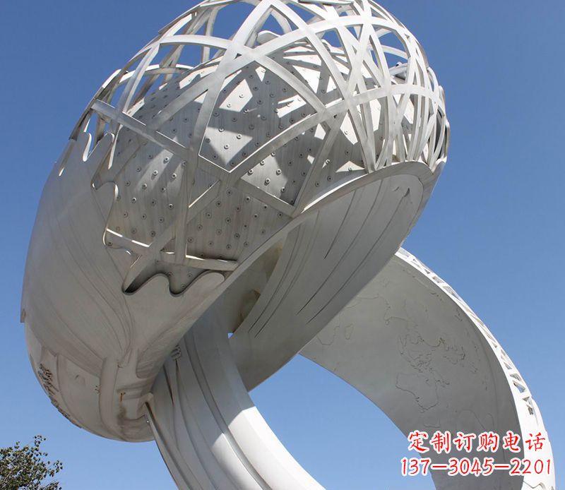 合肥广场戒指不锈钢雕塑