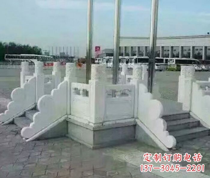 合肥中领雕塑提供绚丽升旗台石雕,一种标志性的…