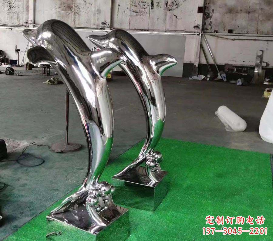 合肥广场镜面不锈钢海豚雕塑