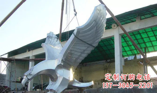合肥广场老鹰不锈钢雕塑