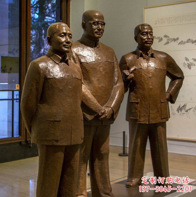 合肥广场三个伟人人物铜雕