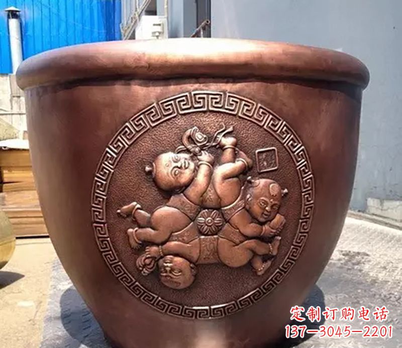 合肥中领雕塑出品,高端水缸铜雕塑