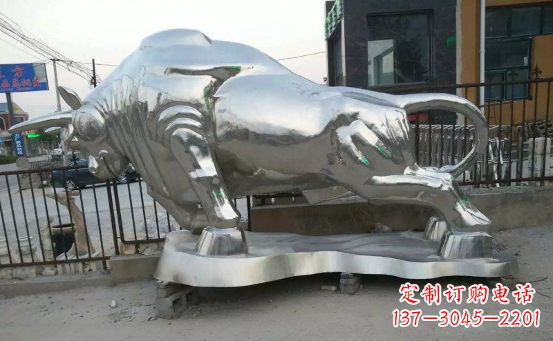 合肥独特的拓荒牛不锈钢雕塑