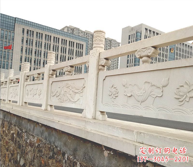 合肥中领雕塑:精致的鲤鱼石浮雕石栏板石雕
