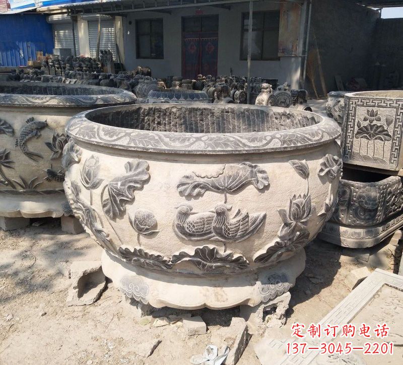 合肥荷花鸳鸯浮雕石水缸