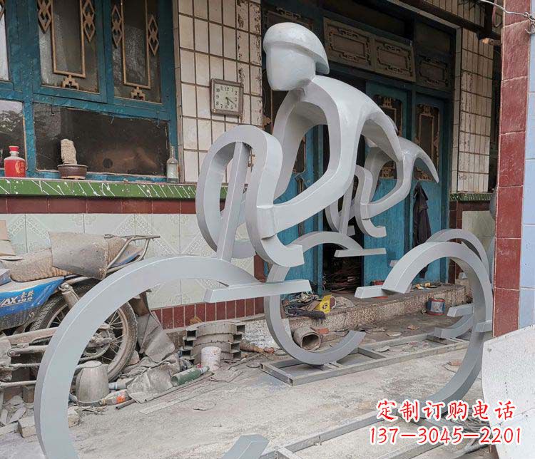 合肥户外不锈钢骑自行车人物雕塑