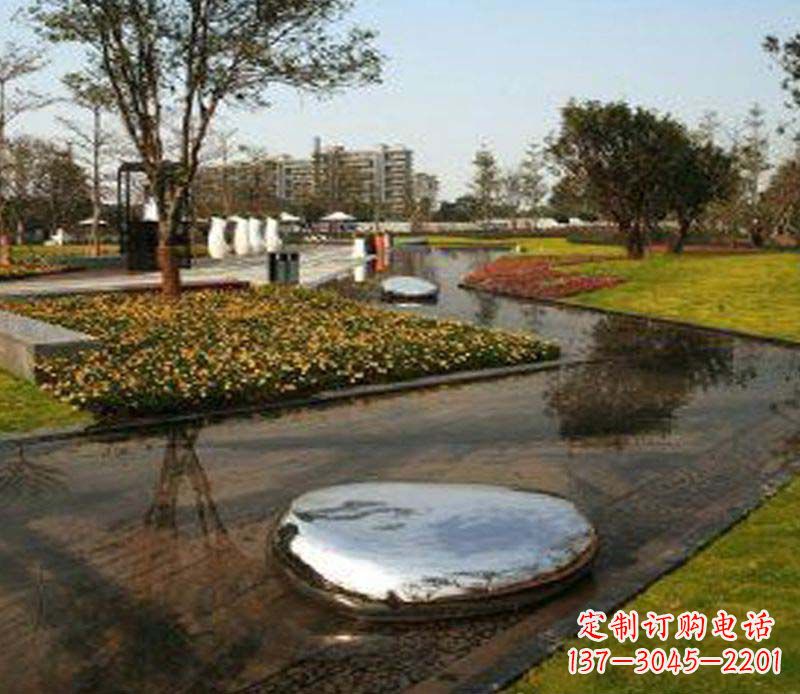 合肥花园不锈钢水滴景观雕塑