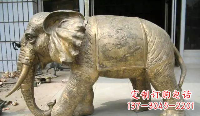 合肥拥有好运的黄铜吉祥大象雕塑