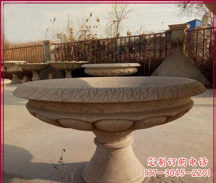 合肥黄锈石花盆雕塑,让花园更加美丽