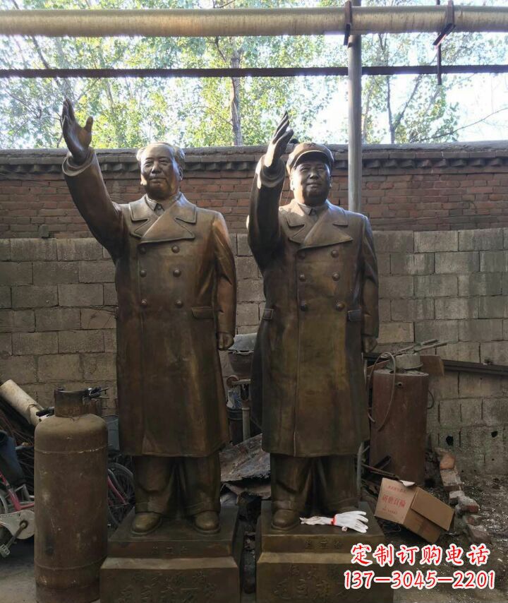 合肥毛主席伟人铜雕——永恒的领袖形象