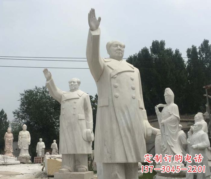 合肥挥手毛主席校园伟人石雕