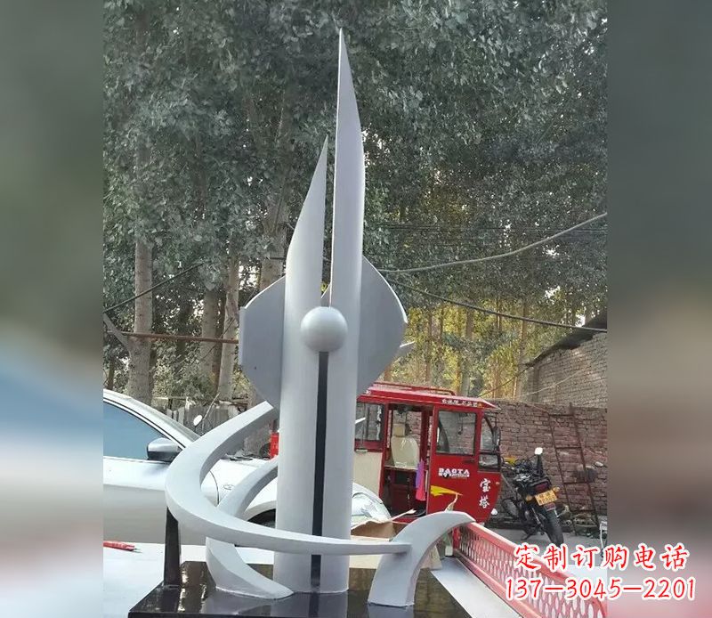 合肥不锈钢火箭剪纸雕塑,展现创新科技美学