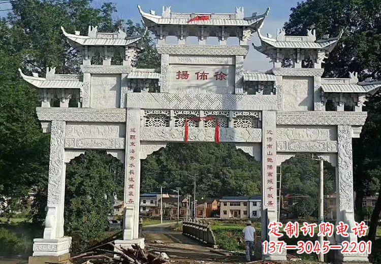 合肥金昌石雕牌坊:精致雕塑点缀家园