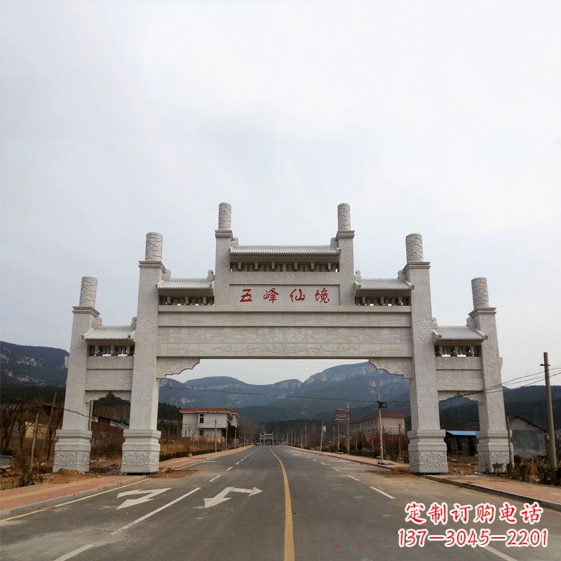 合肥领雕塑:景区路口三间四柱牌坊雕塑