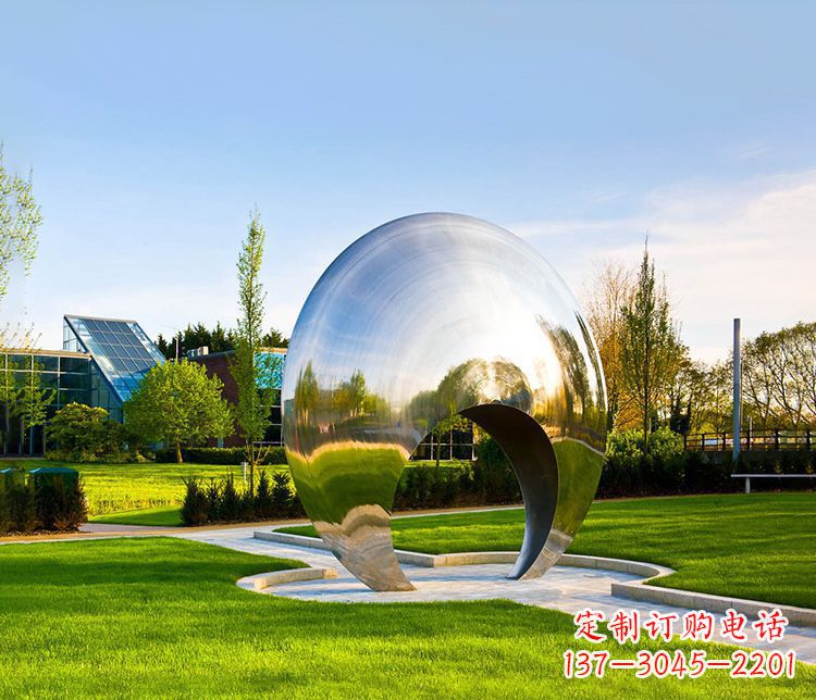 合肥金色门楣的精美镜面拱门雕塑