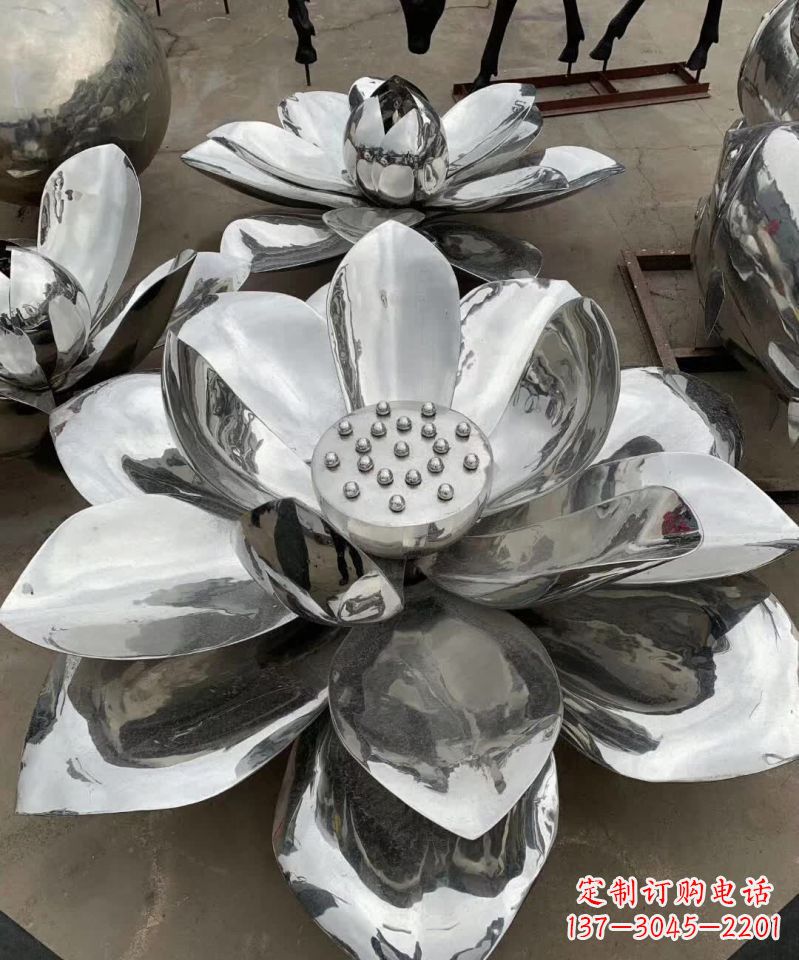 合肥精美不锈钢荷花雕塑,点亮你的家园