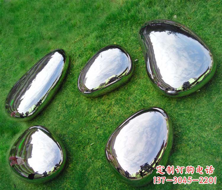 合肥简约而优雅的镜面不锈钢水滴雕塑