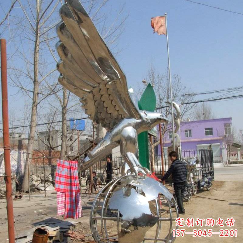 合肥镜面老鹰不锈钢雕塑