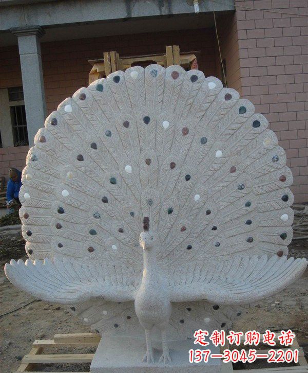 合肥精美雕塑,定制孔雀开屏石雕
