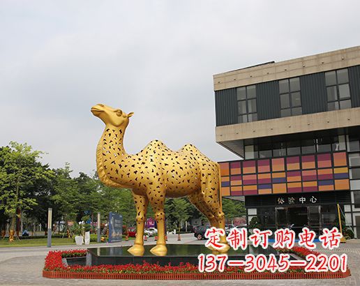 合肥闪亮可爱的不锈钢骆驼雕塑