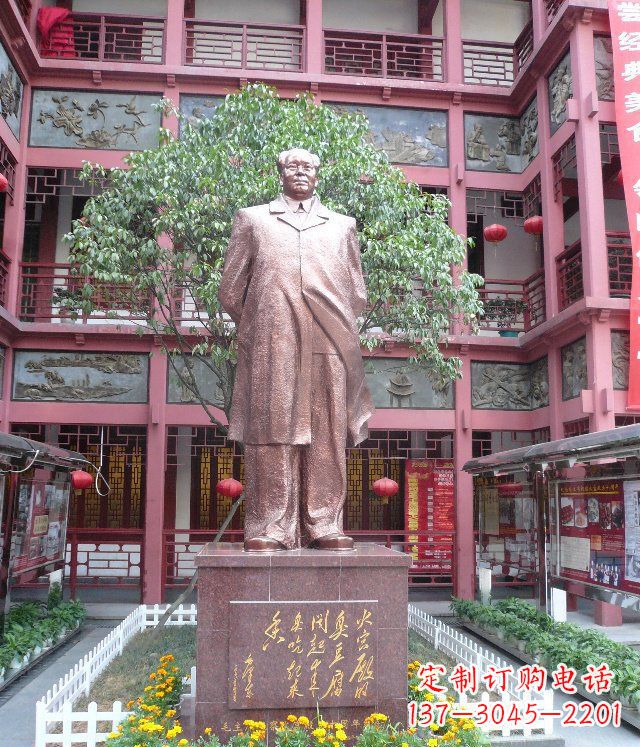 合肥毛泽东伟人铜雕,展示传统文化风采!