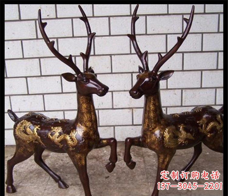 合肥梅花鹿玻璃钢动物雕塑