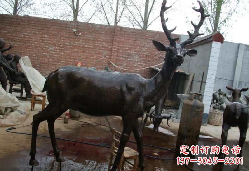 合肥梅花鹿铜雕