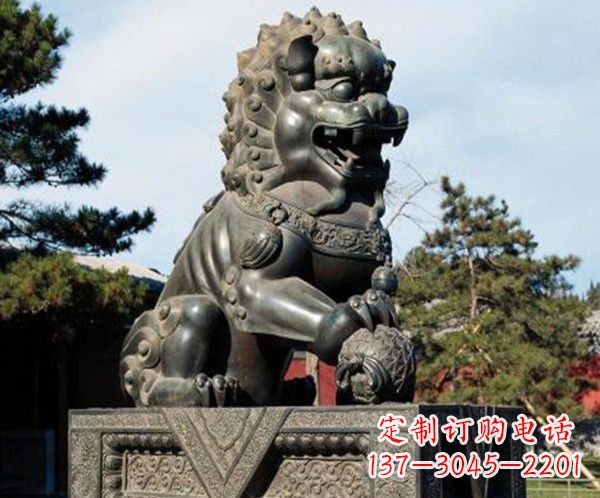 合肥完美融合中西文化的铜狮子雕塑