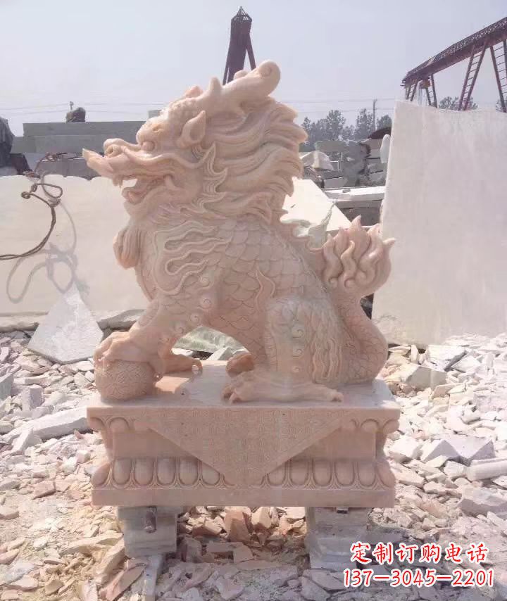 合肥标题:尊贵高贵,中领雕塑定制的精致石雕麒麟
