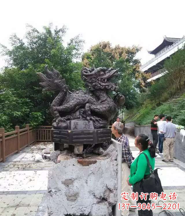 合肥青龙神兽雕塑,神态凝重,气势磅礴