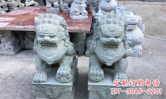 合肥青石踩球狮子看门石雕,精致雕塑令门口更加精彩
