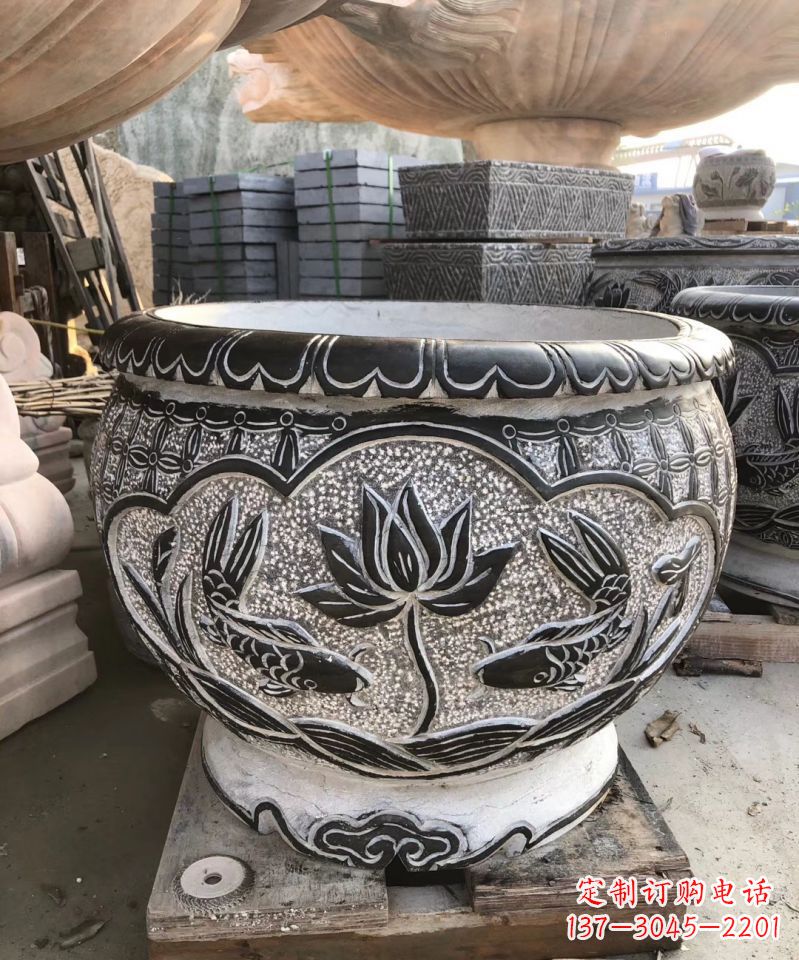 合肥青石仿古荷花水缸雕塑