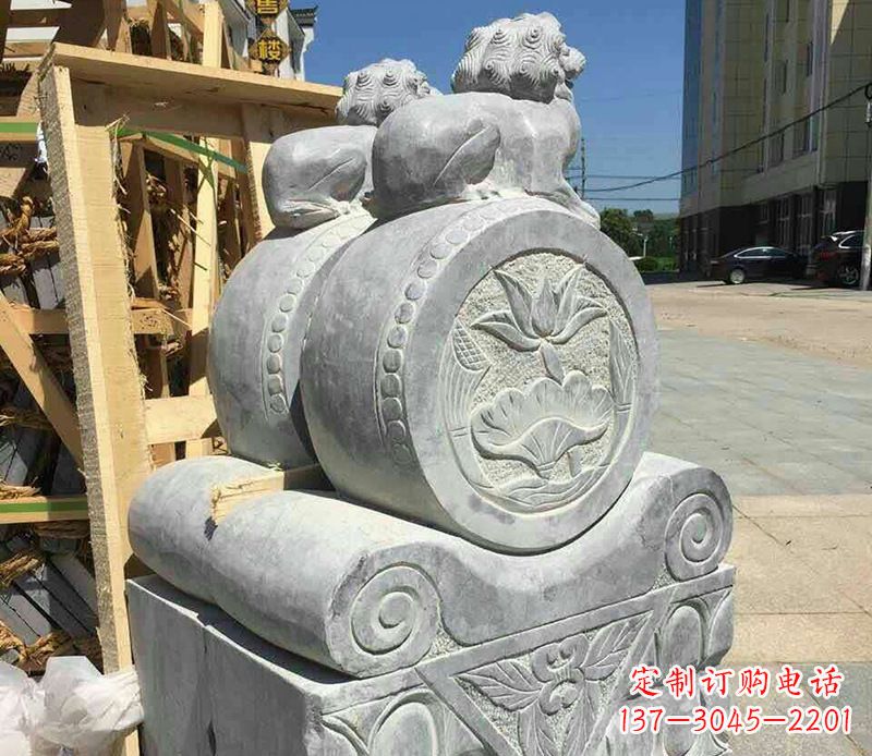 合肥中领雕塑:仿古石门墩石雕艺术品