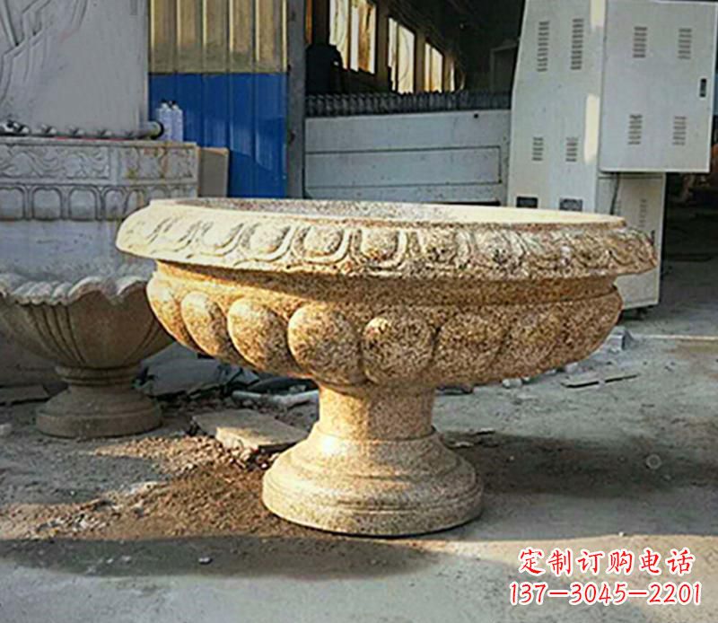 合肥领雕塑的石雕花盆雕塑是由一流的雕塑艺术家…