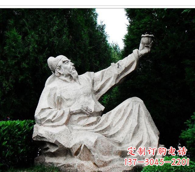 合肥百花齐放的李白雕塑