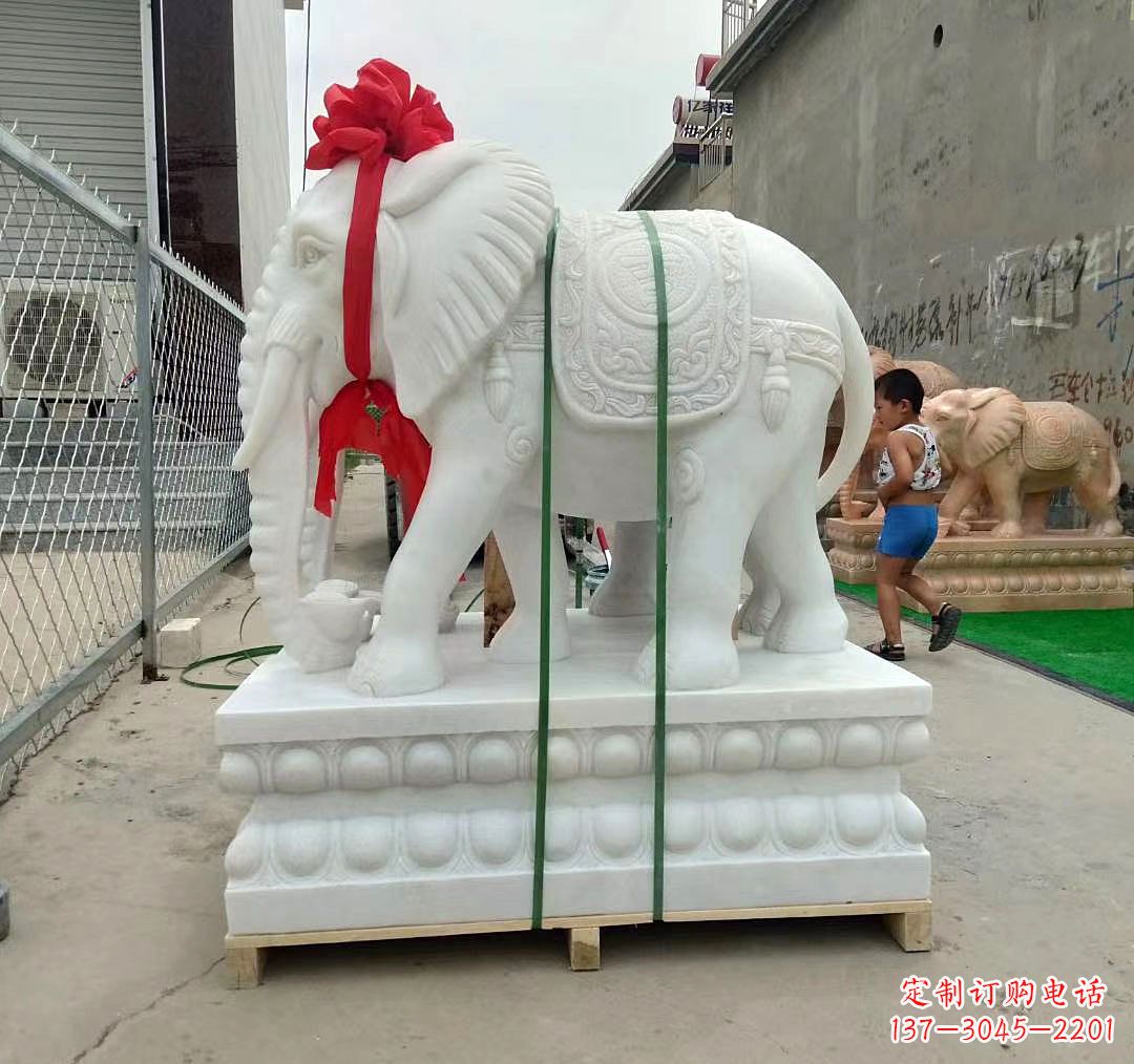 合肥中领雕塑精美玉雕大象