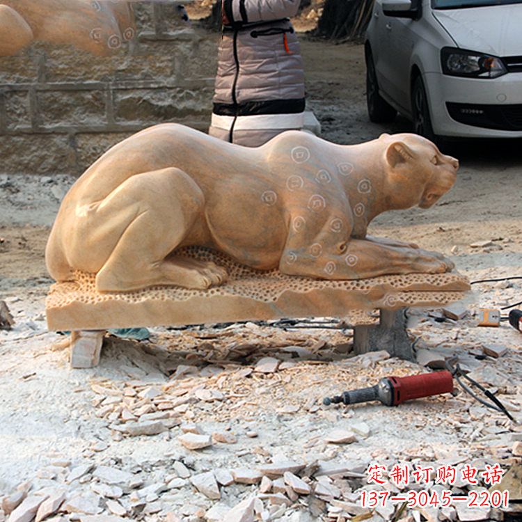 合肥中领雕塑:精美雕刻豹雕塑