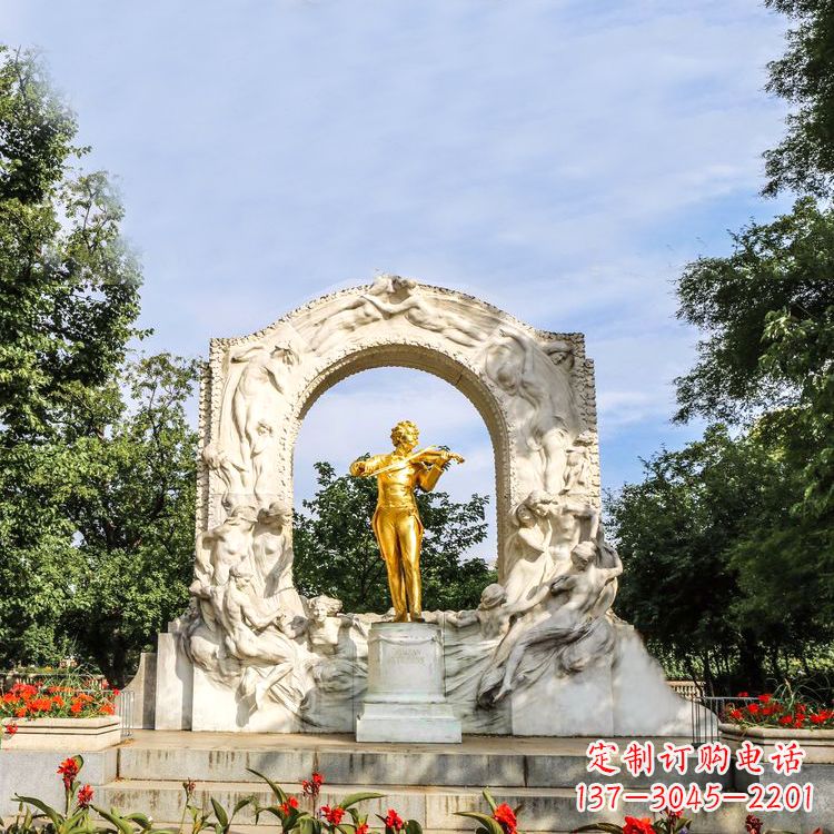 合肥世界名人古典主义作曲家莫扎特公园铜雕像