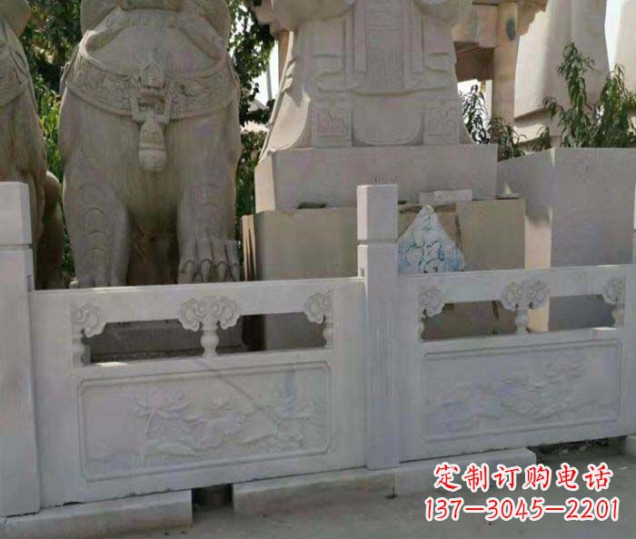 合肥寺庙景观汉白玉石浮雕栏板