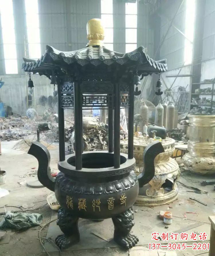 合肥寺庙圆香炉铜雕 (2)