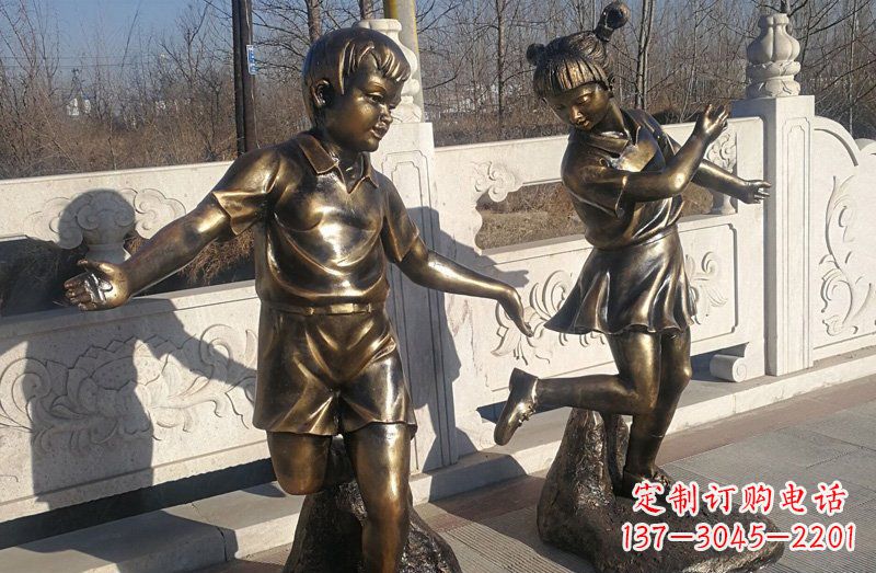 合肥踢毽子的儿童铜雕 (2)