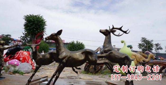 合肥跳跃的小鹿铜雕